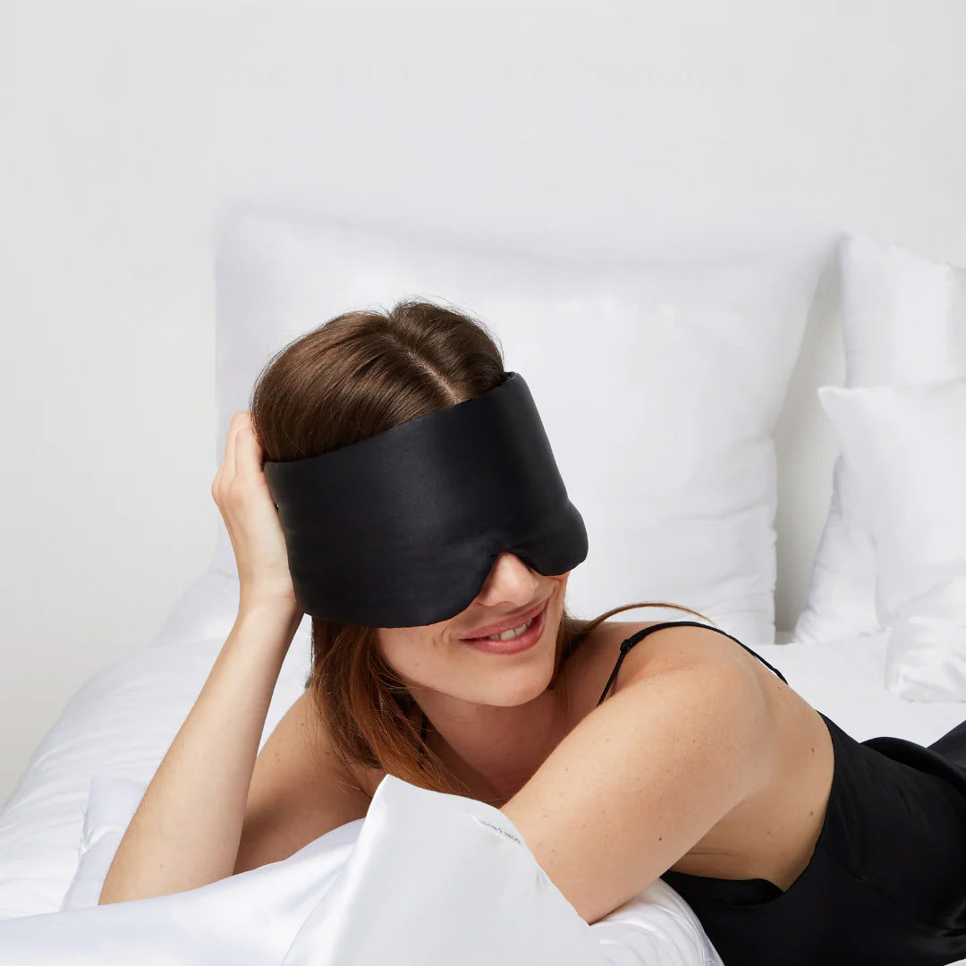 Sharmnlace™ 100% Mulberry Silk Sleep Mask – Wrinkle-Free Beauty Sleep & Total Light Block